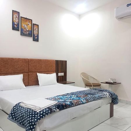 Hotel Kg Residency Ludhiana Exterior foto