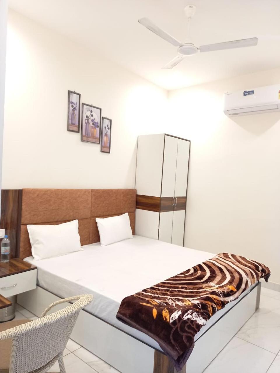 Hotel Kg Residency Ludhiana Exterior foto